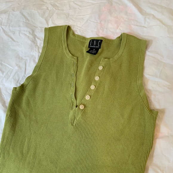 Vntg green Y2k ribbed v neck tank top - Picture 4 of 7
